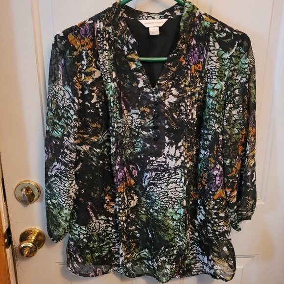 Christopher & Banks Lovely Black with Floral Print Pullover Top Size Medium - Picture 1 of 4